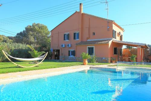  Villa Livadi, Pension in Magouládes