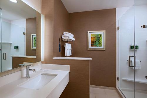 Fairfield Inn & Suites Houston Richmond - image 9