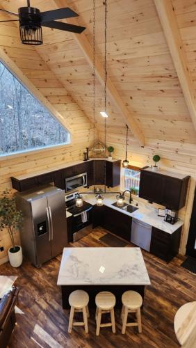 Flying High Luxury Cabin in Campbellsville
