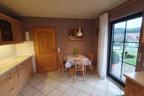virtuve, Ferienwohnung Weiherblick, Vulkaneifel in Mosbruch