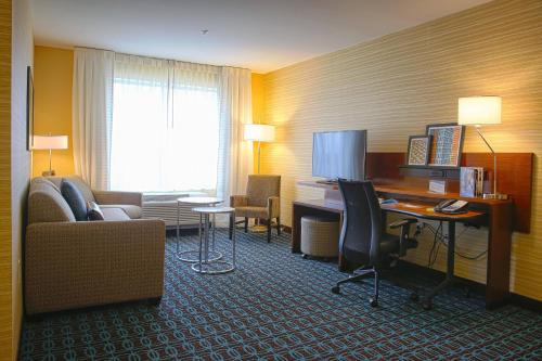 Fairfield Inn & Suites by Marriott Madison Verona