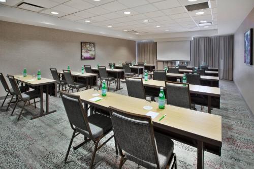 Courtyard by Marriott Somerset