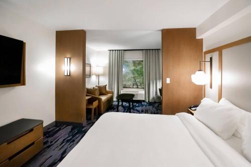 Fairfield by Marriott Inn & Suites Louisville Airport