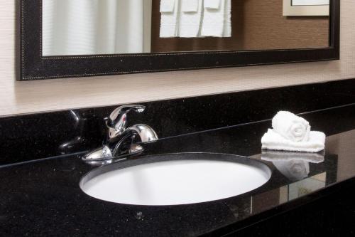 Fairfield Inn & Suites South Bend Mishawaka - image 8