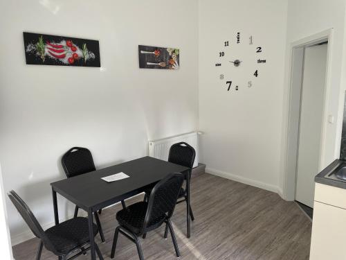 have-a-nice-Stay - Monteurunterkunft - Einzelbetten - Bad - Küche - Parkplatz in Groß Niendorf, Deutschland