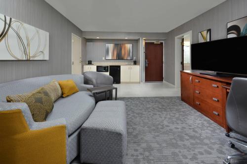 One-Bedroom King Suite with Sofa Bed