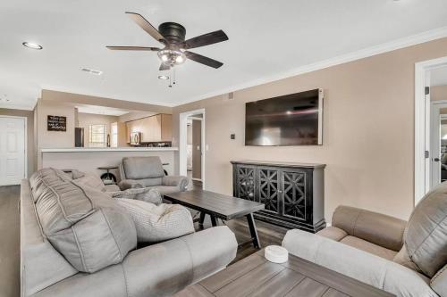 Charming 4-bedroom condo at The Champions image