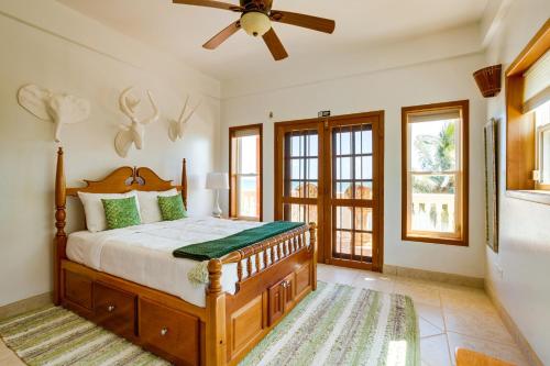 Villa 99-Beachfront-Pool-Luxury Villa in Riversdale