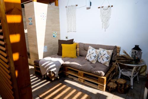 2 bedrooms, 3 beds