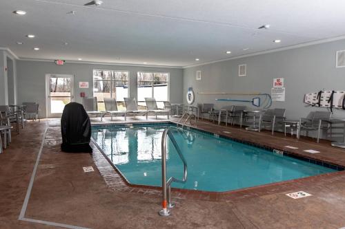 TownePlace Suites by Marriott Louisville Airport - image 10