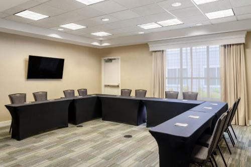 Residence Inn by Marriott Bloomington - image 12