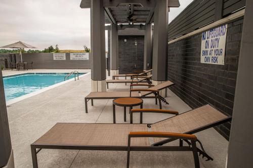 Úszómedence, Courtyard by Marriott Greenville Mauldin in Mauldin