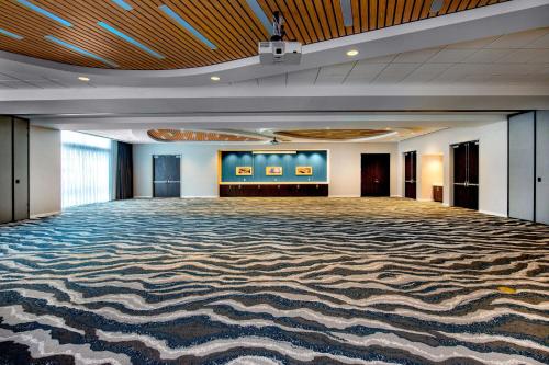 SpringHill Suites by Marriott Boston Logan Airport Revere Beach - image 2