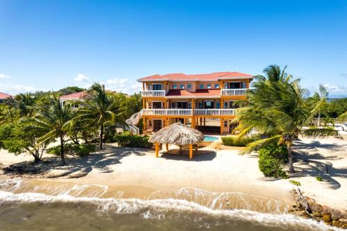 Vista exterior, Villa 99-Beachfront-Pool-Luxury Villa in Riversdale