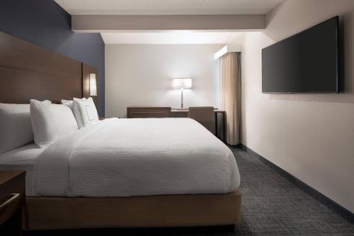 Residence Inn by Marriott Las Vegas Convention Center - image 6