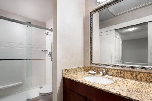 bellagio-bathroom-roll-in-shower-1 - Wheelchair Travel