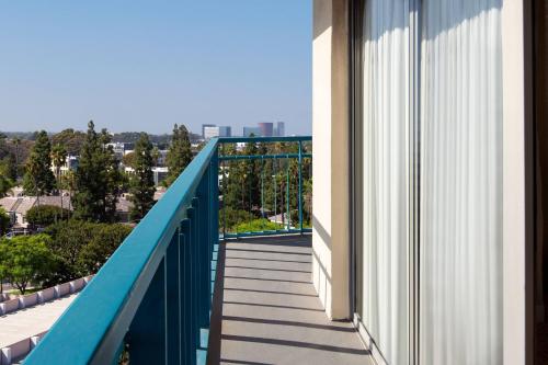 One-Bedroom King Suite with Sofa Bed and Balcony