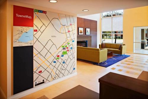 TownePlace Suites by Marriott Mississauga-Airport Corporate Centre