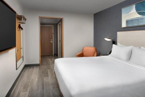 Courtyard by Marriott Washington DC Dupont Circle - image 13
