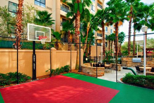 Courtyard by Marriott Tampa Downtown