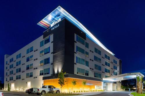 Aloft Savannah Airport