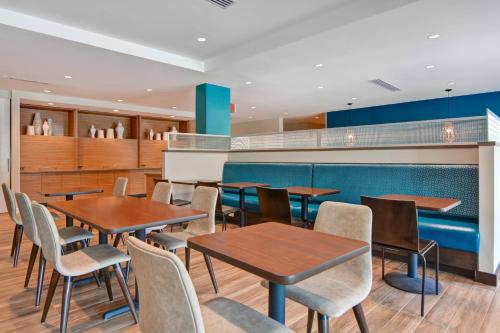 TownePlace Suites by Marriott Panama City Beach Pier Park - image 7