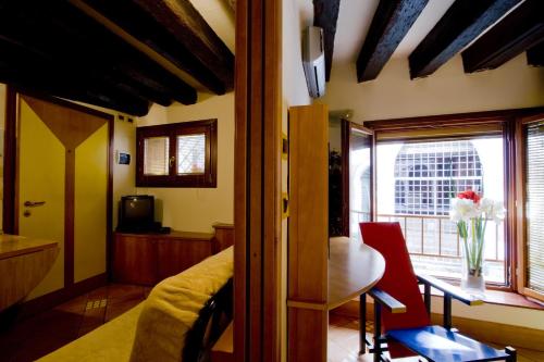 I Gioielli del Doge - Topazio - image 2