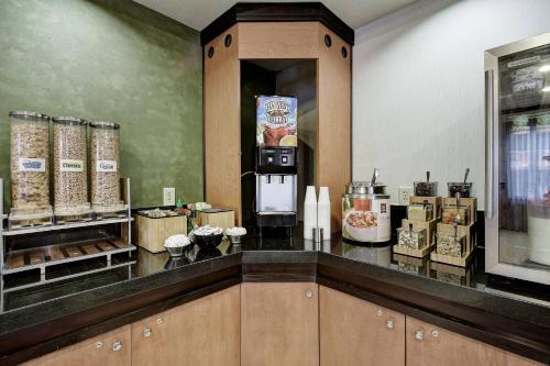 Fairfield Inn and Suites by Marriott San Antonio Boerne - image 12