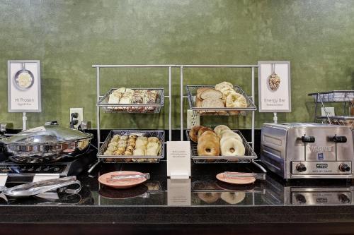 Fairfield Inn and Suites by Marriott San Antonio Boerne - image 10