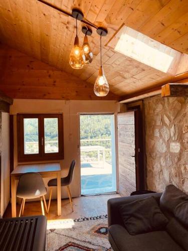 Alpine Bliss - Cozy Chalet with Panoramic Views in Martigny-Combe
