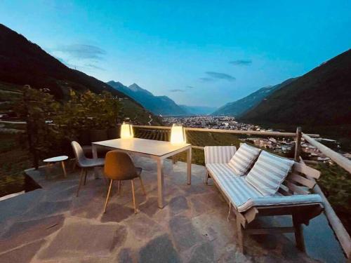 Alpine Bliss - Cozy Chalet with Panoramic Views in Martigny-Combe