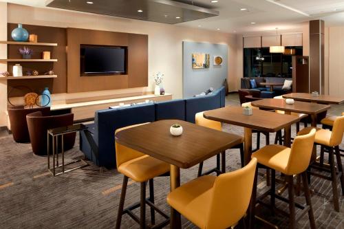 Courtyard by Marriott Charlotte Fort Mill, SC - Hotel - Fort Mill