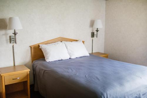 Friday Harbor Suites - image 11
