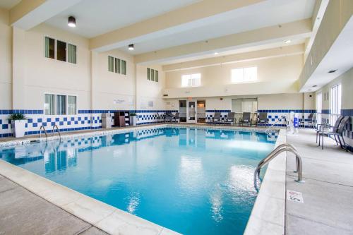 Fairfield Inn & Suites by Marriott Nashville at Opryland