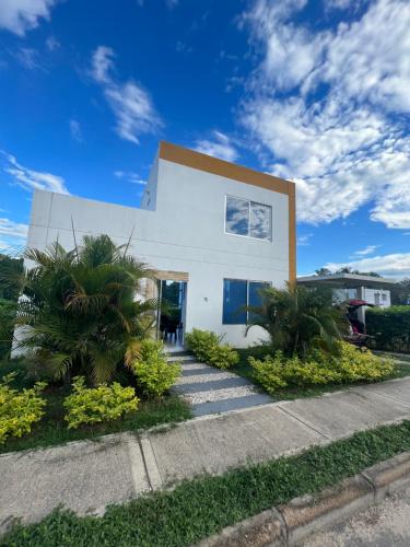 Casa en Carmen de Apicalá