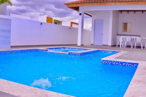 Villa Caleta Pool & Heated Jacuzzi