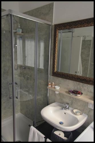 Domus Roma Vacanze - Qui staremo bene, Roma (foto 8)