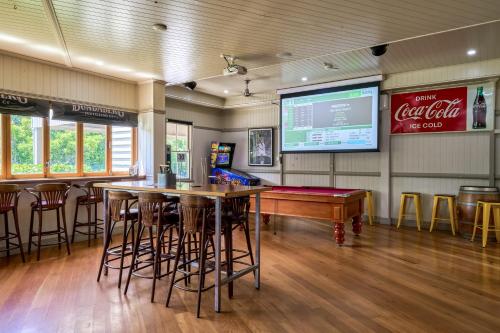 Yandina Hotel