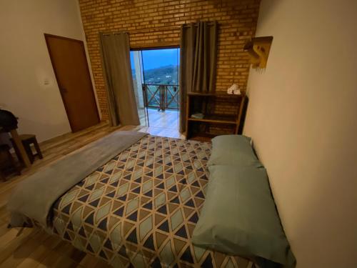 1 double bed, 1 twin bed