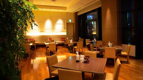 Oarks Canal Park Hotel Toyama