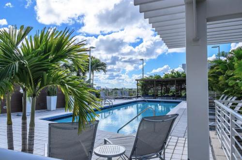 Classy 2BD 2BTH at Midblock with FREE PARKING, Miami (photo 4)