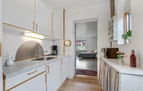 Kitchen, Awesome Apartment In Allinge With Wifi in Tejn