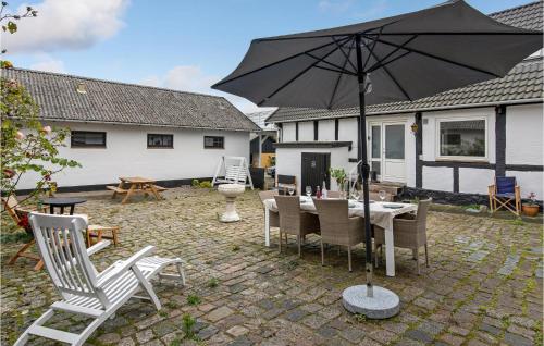 Exterior view, Awesome Apartment In Allinge With Wifi in Tejn