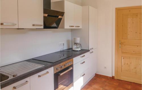 One-Bedroom Apartment in Limberg - image 10