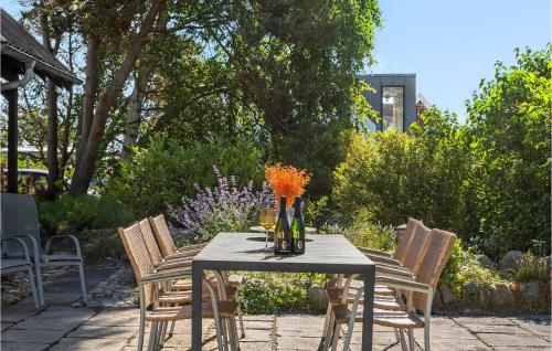 Balcó/terrassa, 4 Bedroom Awesome Home In Glesborg in Bonnerup