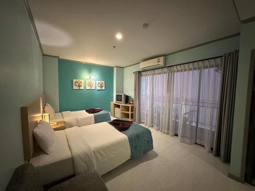 room detail thumbnail 0