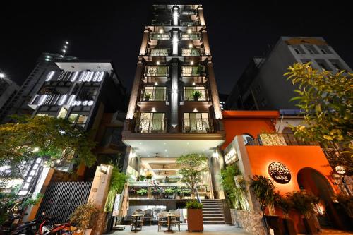 LA OPERA SAIGON HOTEL - 출입구