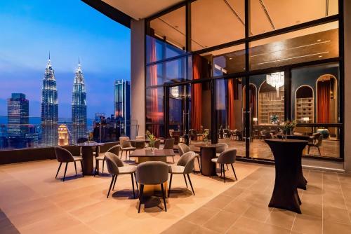 Times Apartment 8 - image 5