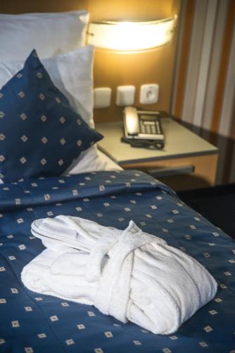 Hotel Blue Bratislava - Tap to explore photos