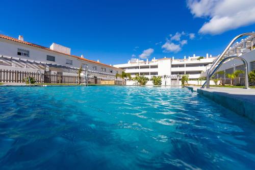 ทัศนียภาพภายนอกโรงแรม, Near beach, cosy terrace, pool & fibre WIFI in เปโโร บาเลียนเต